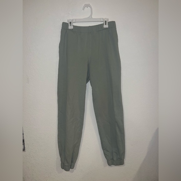 Brandie light green sweats! - Picture 1 of 3